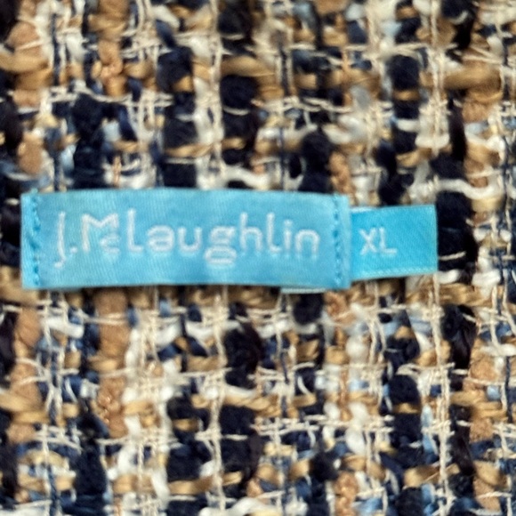 Elegant Women's Tweed Blazer - Black and White - Picture 7 of 7